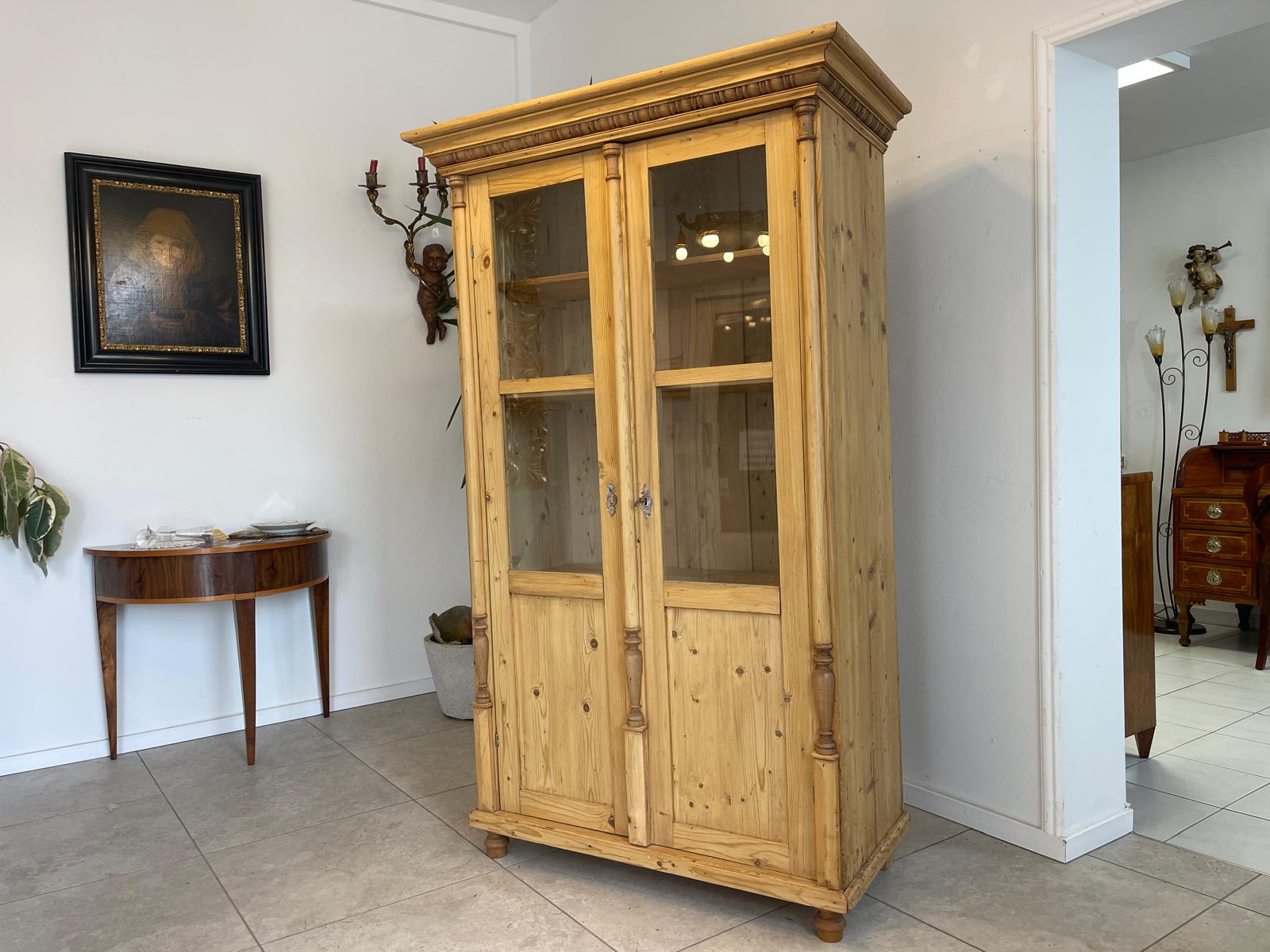 Restaurierte Gründerzeit Bauernvitrine Bauernschrank Bauernvitrine G1160