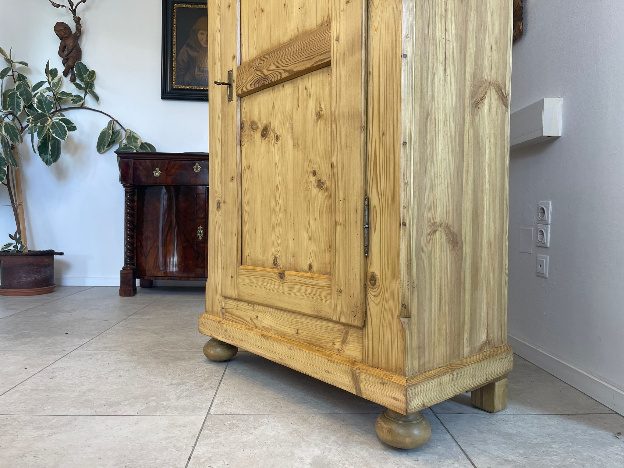 65355adc-0814-4b5d-b3c4-0f4d3728b15b SALE Steirischer Bauernschrank Biedermeier Schrank A4876