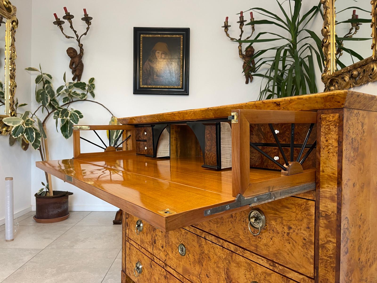 Restaurierte Biedermeier Schreibkommode Sekretär Nussholz Antiquität G1506
