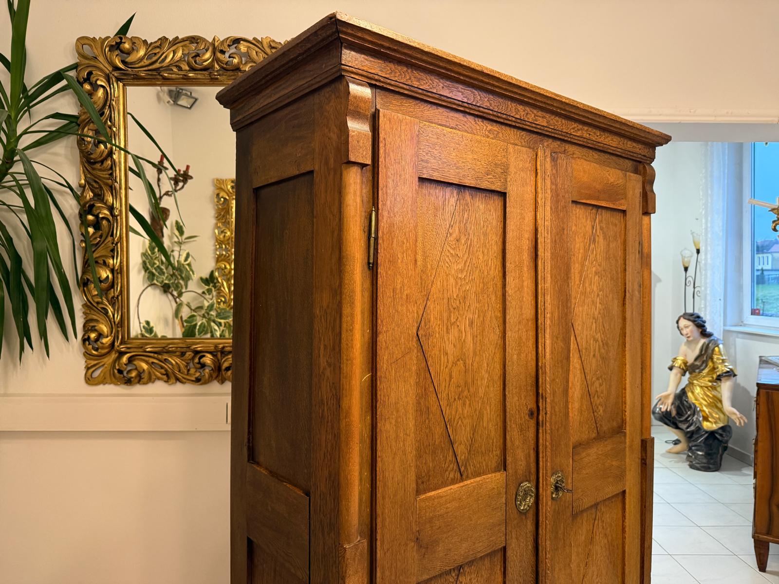 Originaler Eichenschrank Rauchschrank Kasten um 1820 G2258