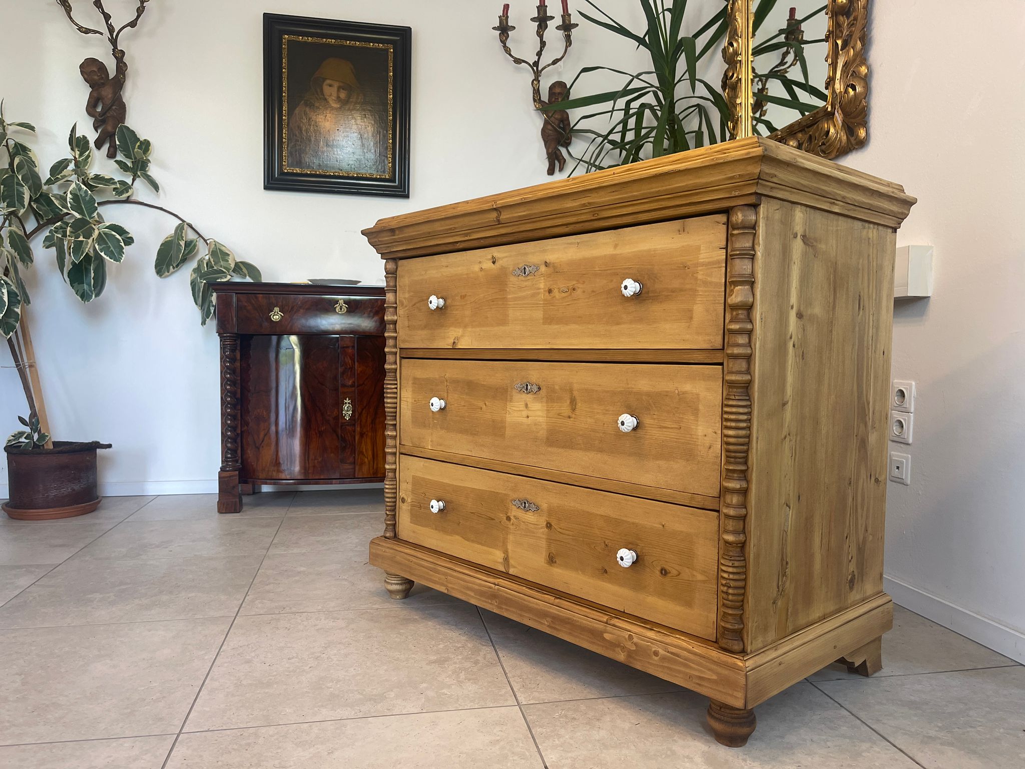 4d1b1a2c-240e-4781-96c4-d96583e1b6a2 Restaurierte Biedermeier Kommode Ladenkommode A4851