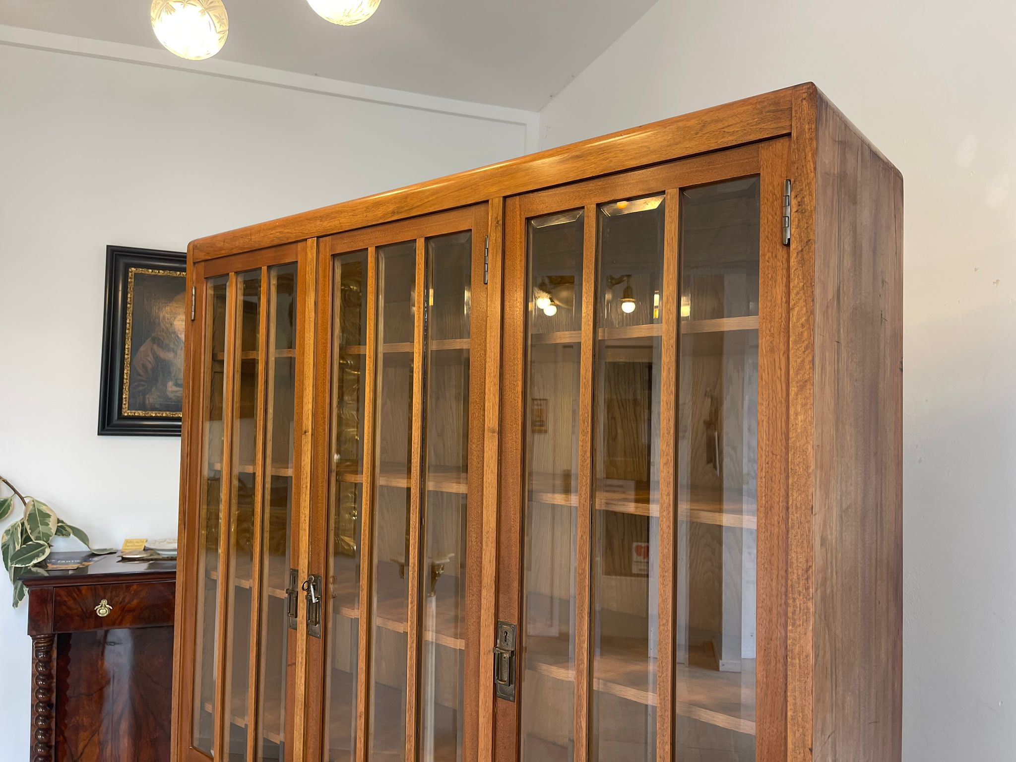 e5765741-7d28-4d00-8d95-62f56f7fcc9a Jugendstil Schrank Kleiderkasten Jugendstil Bücherschrank A4887