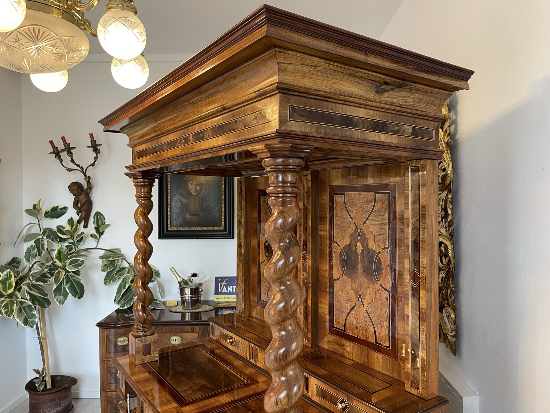 bauernschrank-bauernmoebel_142 Barock Sekretär Tabernakel Antiquität Stollenschrank mit Vollsäulen B1636