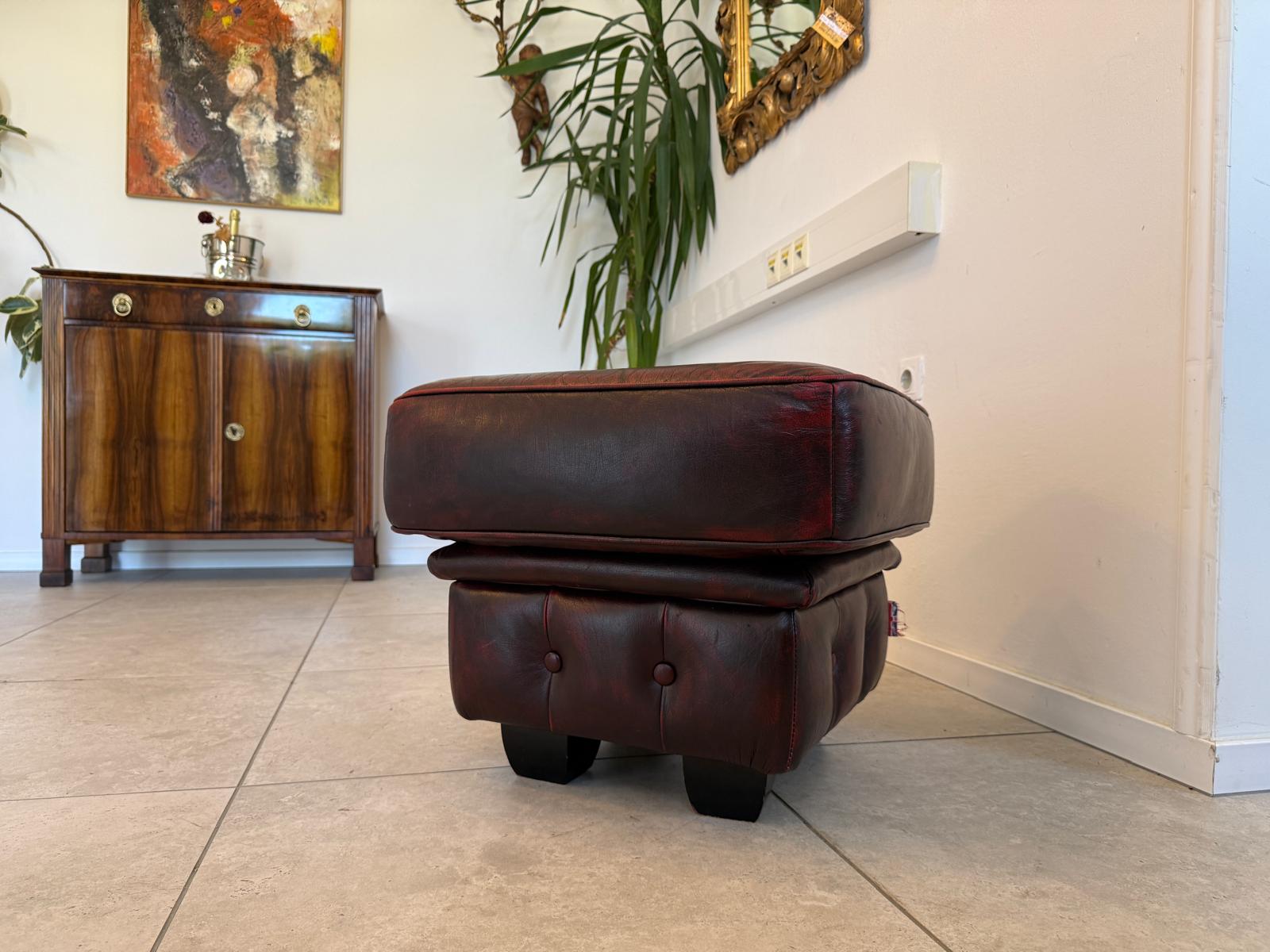 Exclusiver Chesterfield Hocker Traum G2087