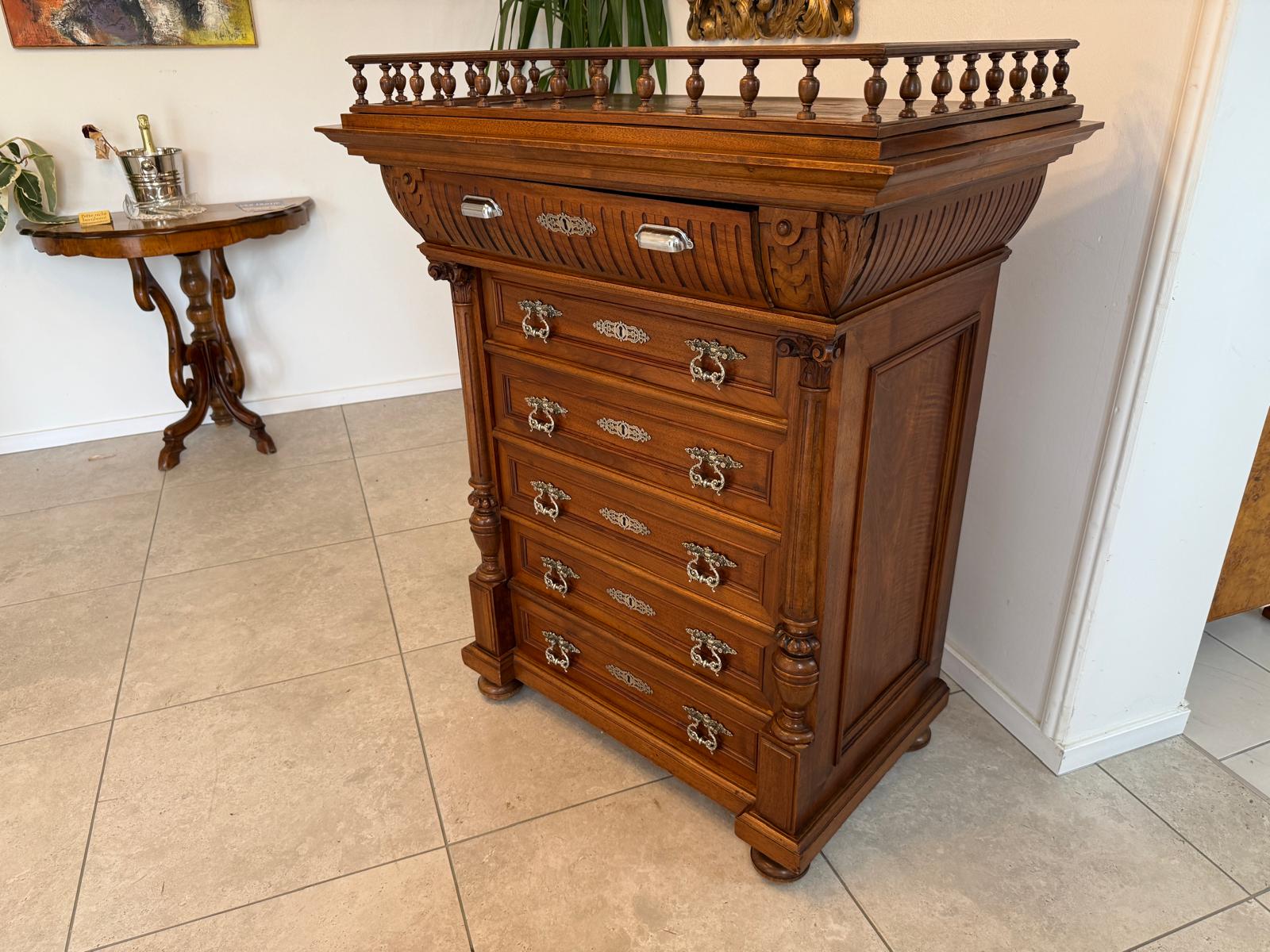 Gründerzeit Wochenkommode Nussholz Ladenschrank Säulenkommode G1729