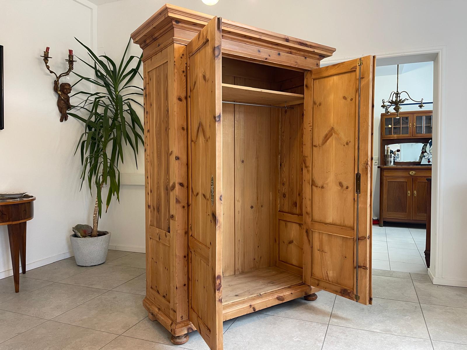 Zirbenholz Schrank Kasten Bauerschrank Kleiderkasten G1159