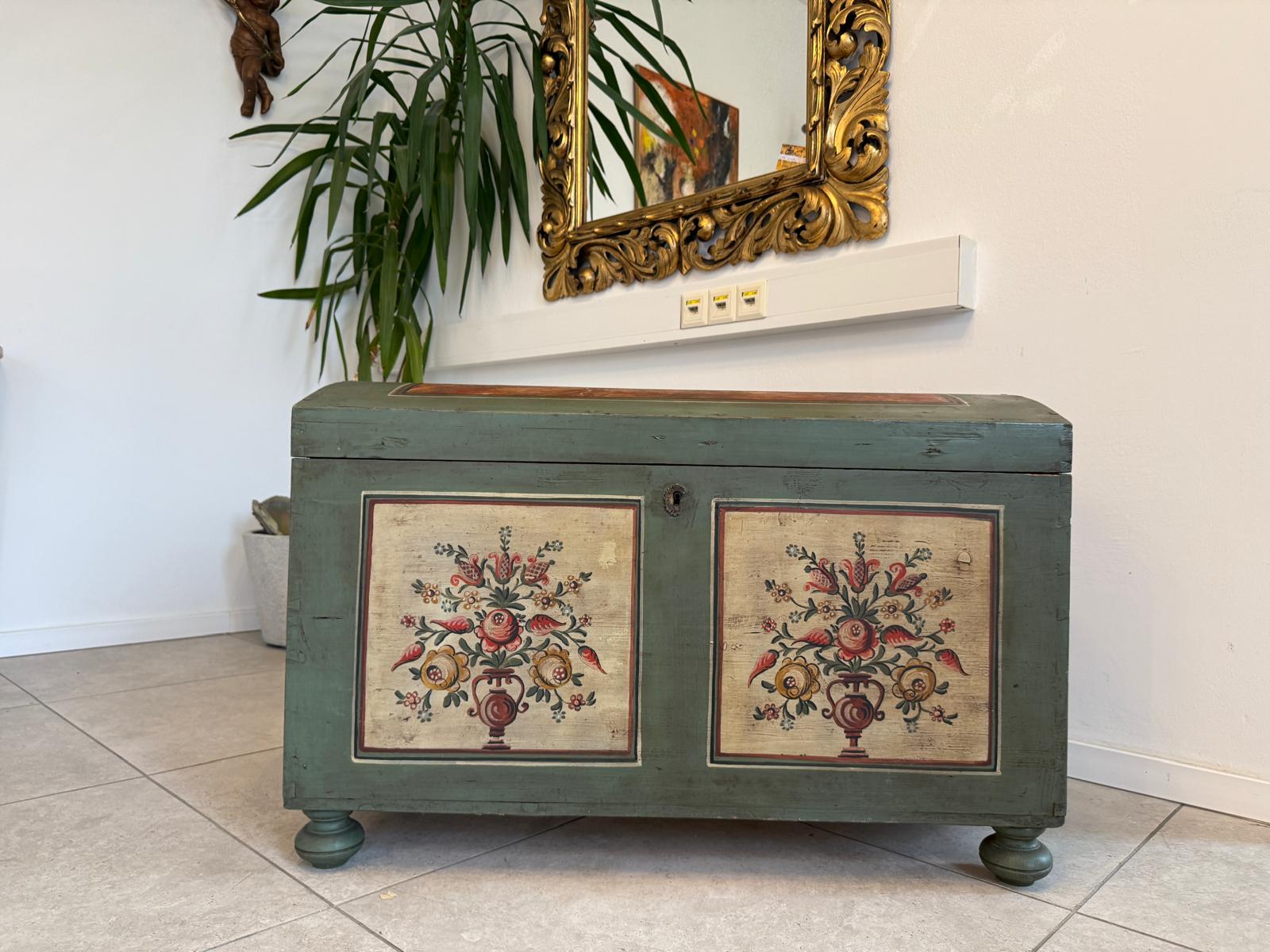 Urige handbemalte Tiroler Truhe Landhaustruhe Bauerntruhe G2269