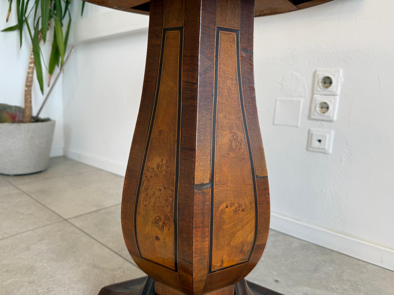 Biedermeier Tisch Vasentisch Antiquität Marketiert Intarsiert D2354