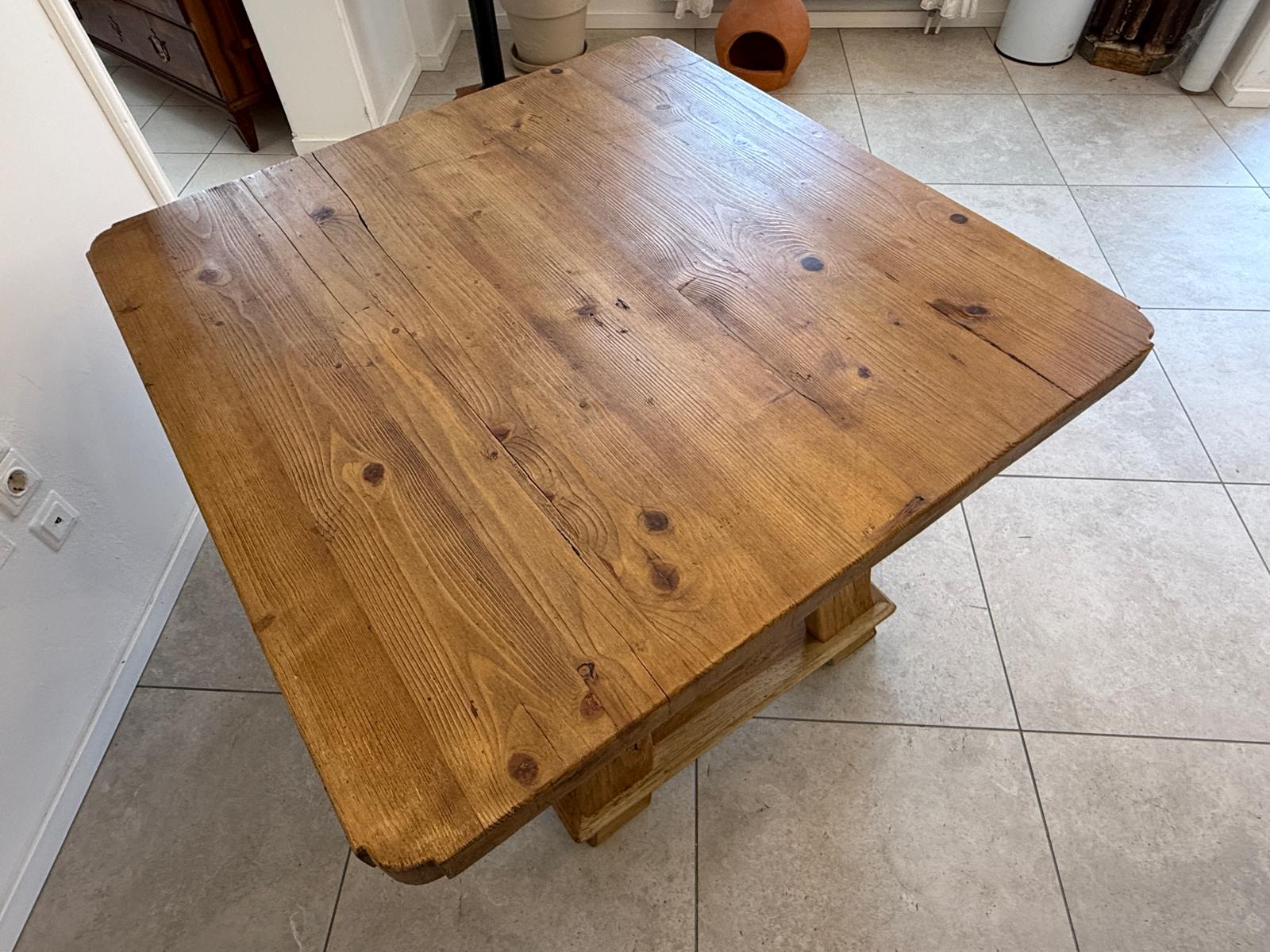 Uriger Jogltisch Bauerntisch Naturholz Hüttentisch Naturholztisch - G1752