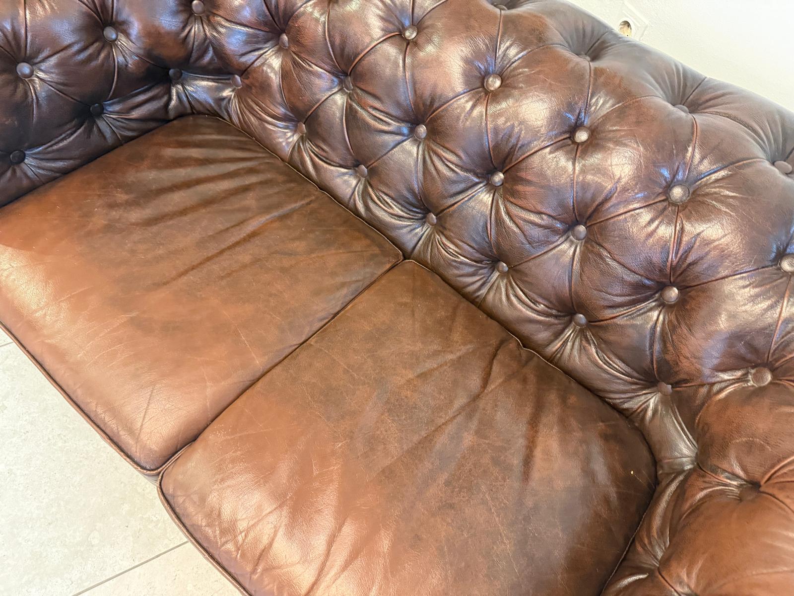 Chesterfield Ensemble 3 teilig Ledersofa Fauteuils Clubmöbel Cultmöbel D2844