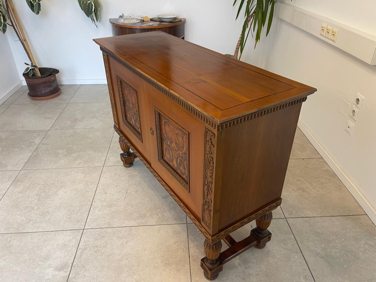 Elegante Anrichte Sideboard Kommode Barockstil  G1156