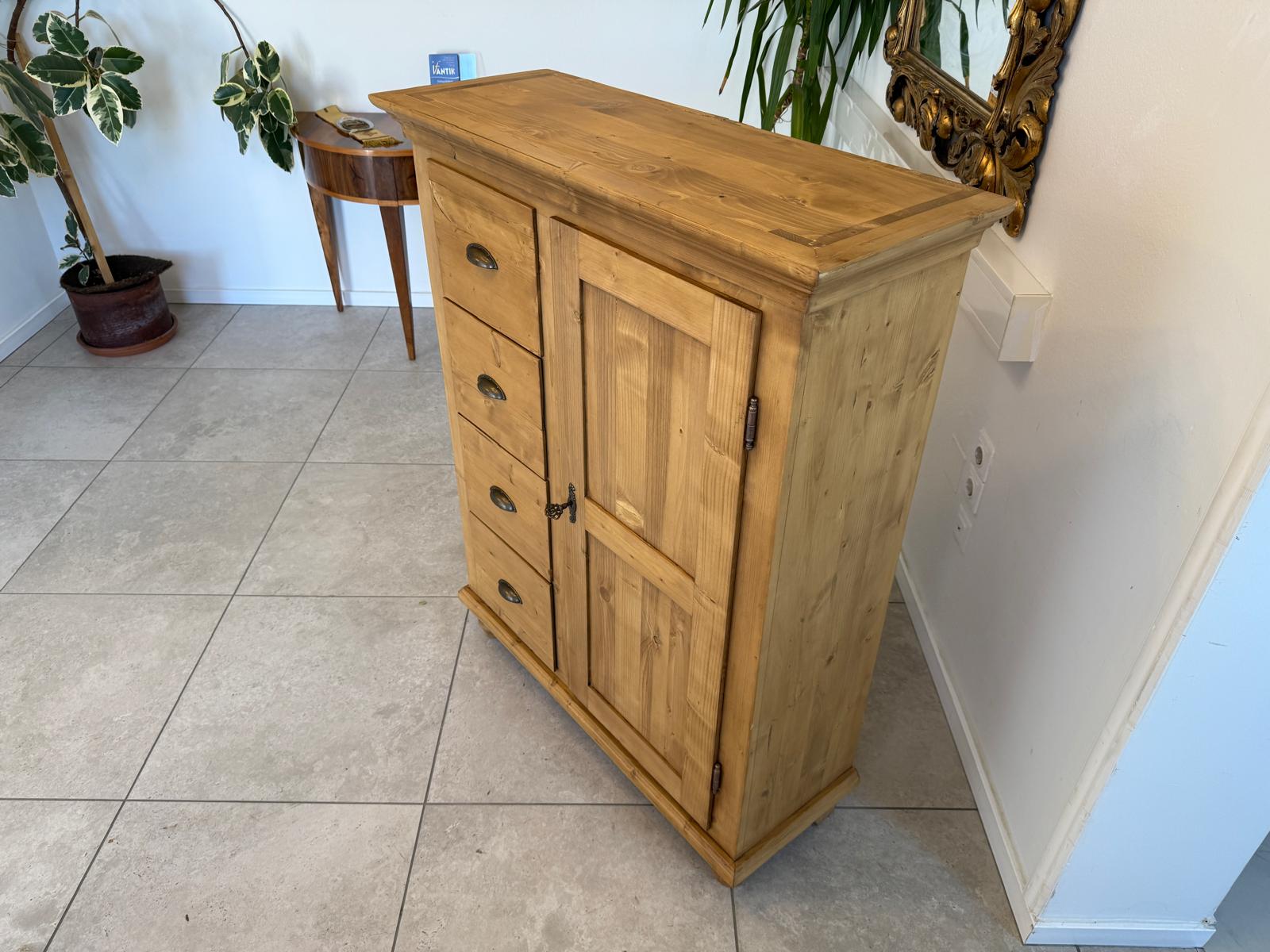 Brotschrank Almerschrank Speiskasten Bauernkasten Naturholzschrank  G2178