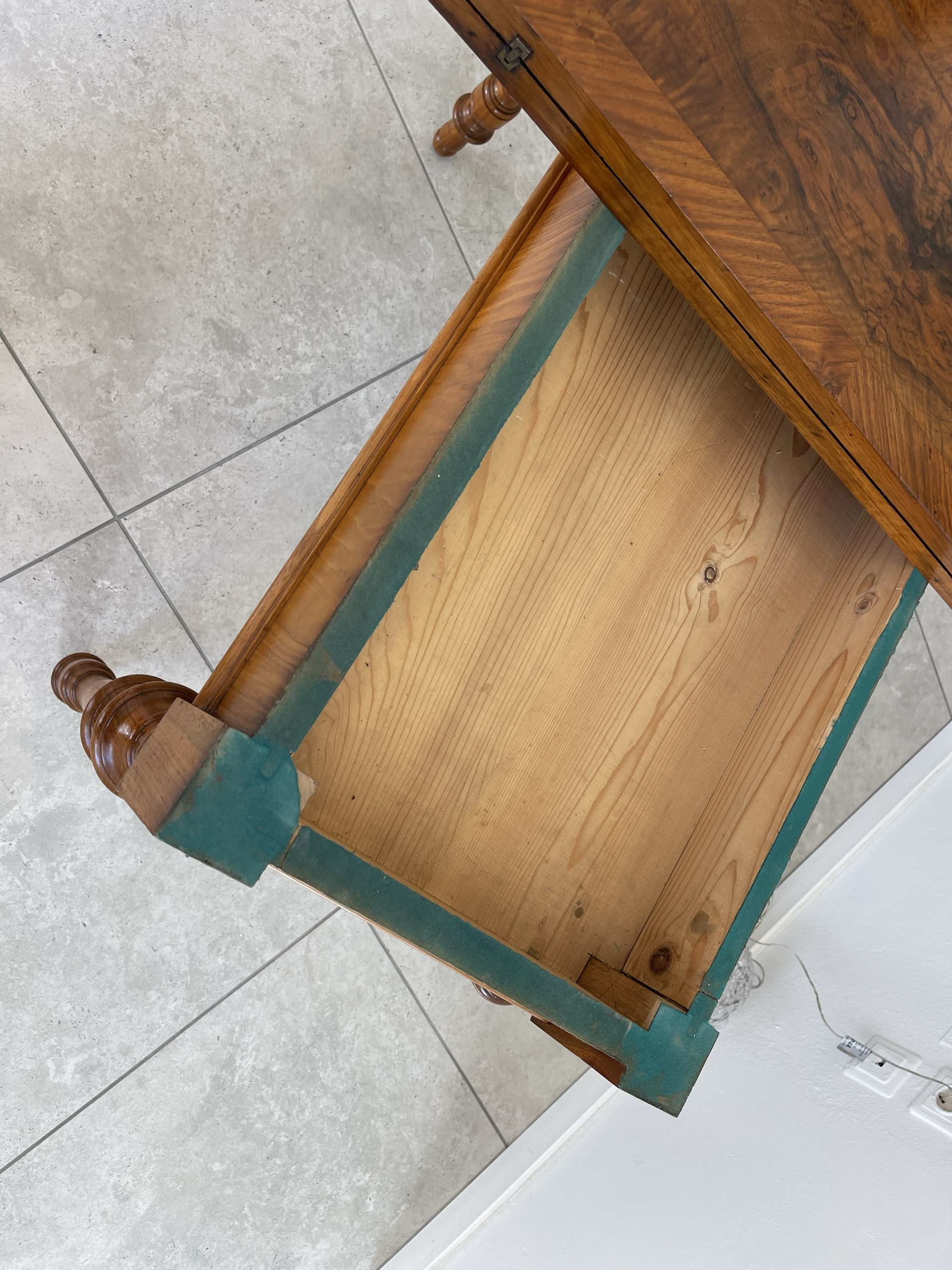 Bauernschrank-Bauernkasten_19VwgUMkrqkv61L Gründerzeit Klapptisch Beistelltisch B1583