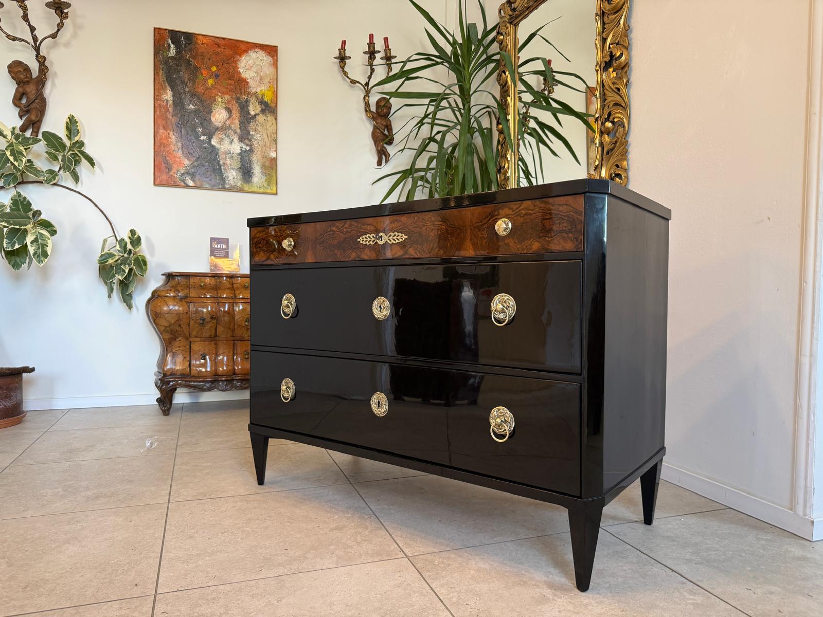 Restaurierte Biedermeier Kommode 3 Ladenkommode Nussholz Antiquität D1175