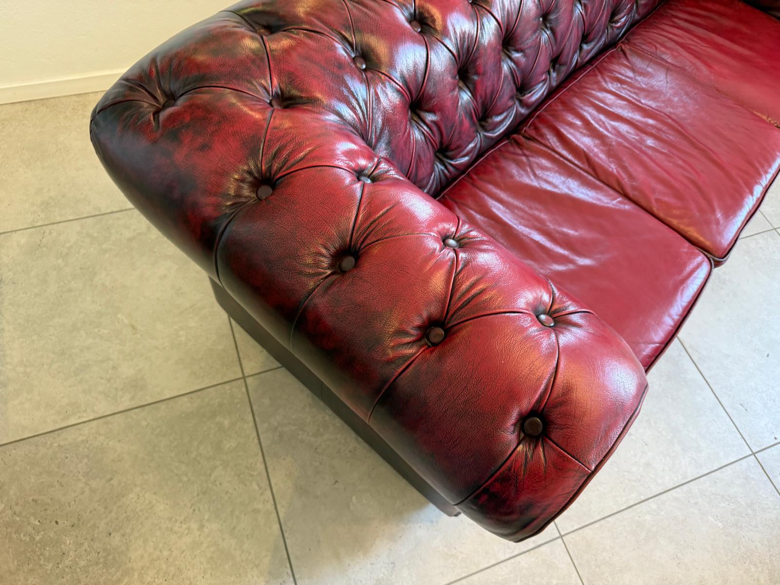 Chesterfield Ensemble 3 teilig Ledersofa Fauteuils Clubmöbel Cultmöbel G2127