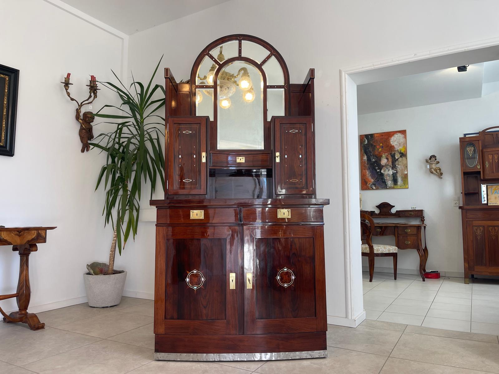 Sale Restauriertes Jugendstil Designerbuffet Aufsatzbuffet Schellack Antiquität G1377-1