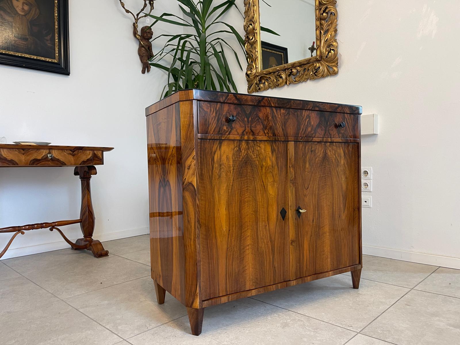 Sale Restaurierte Biedermeier Anrichte Trumeau Nussholz Antiquität G1507