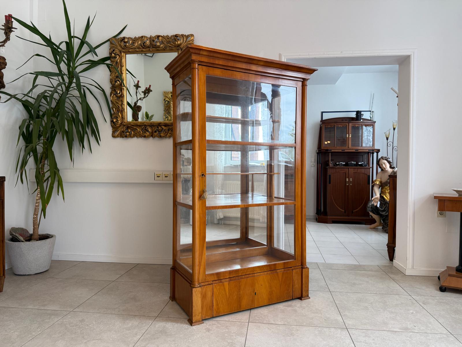 Originale Biedermeier Vitrine Bücherschrank Glasschrank Kirschholz G1885