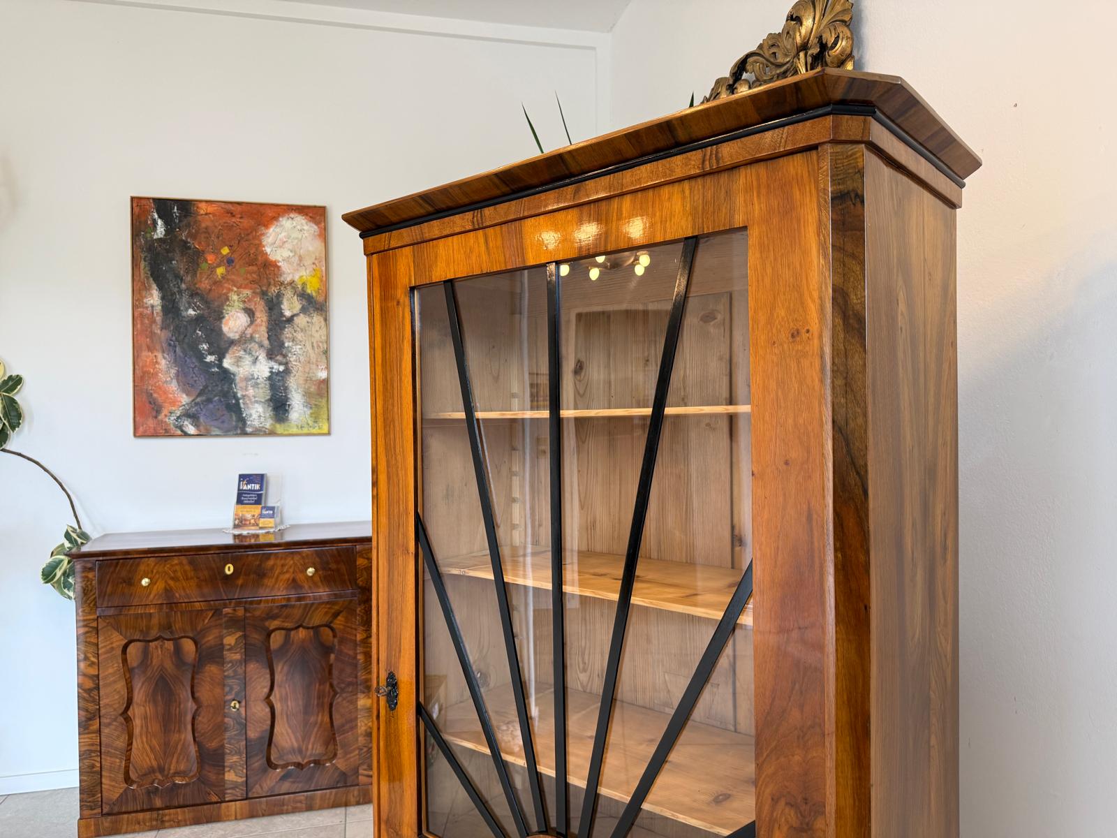 Sale Biedermeier Vitrine Sonnenvitrine Bücherschrank Bibliotheksschrank Nussholz D2477