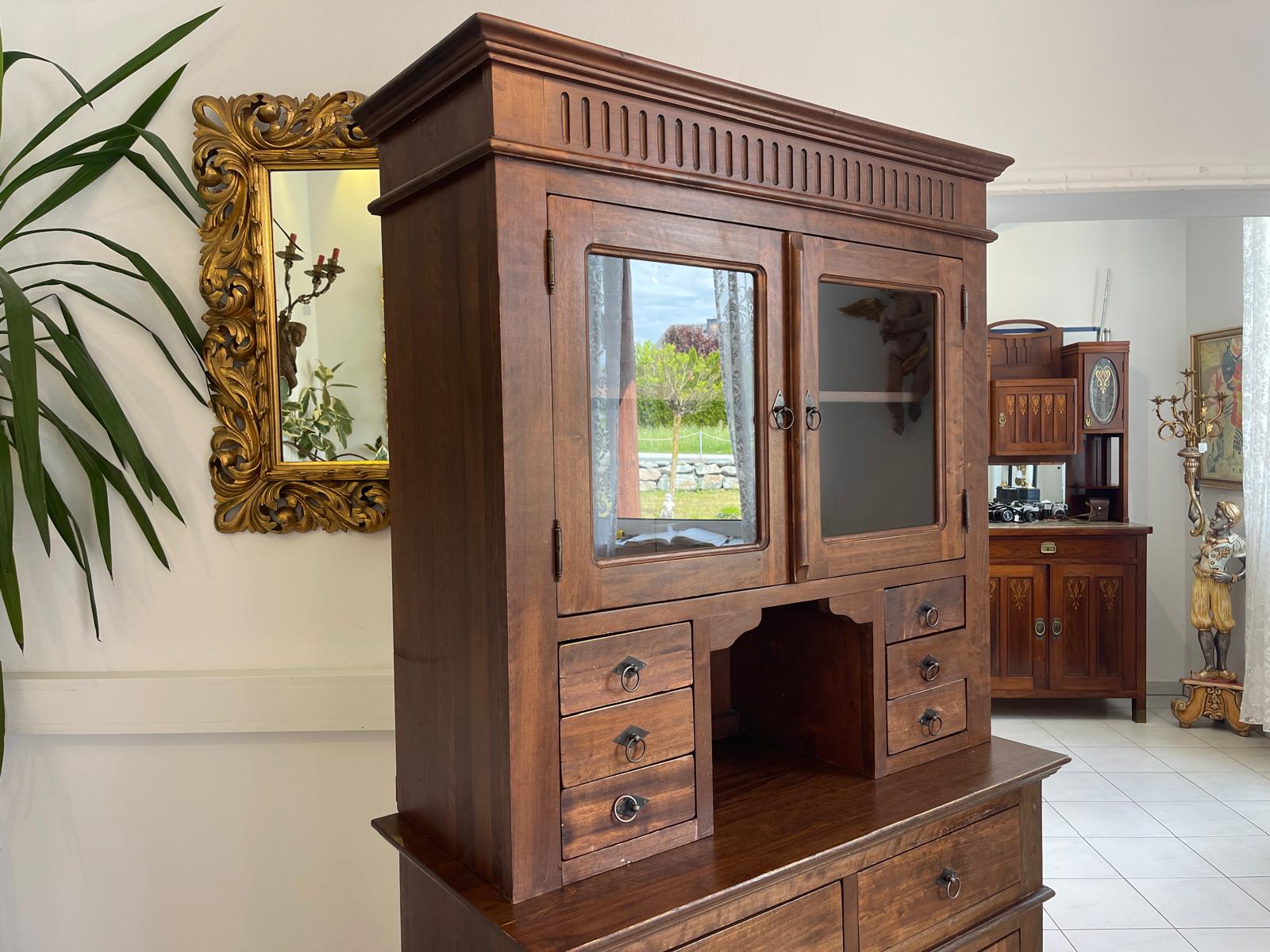 Aufsatzschrank im Kolonialstil Englisch Vitirne Glasschrank Sideboard G1620