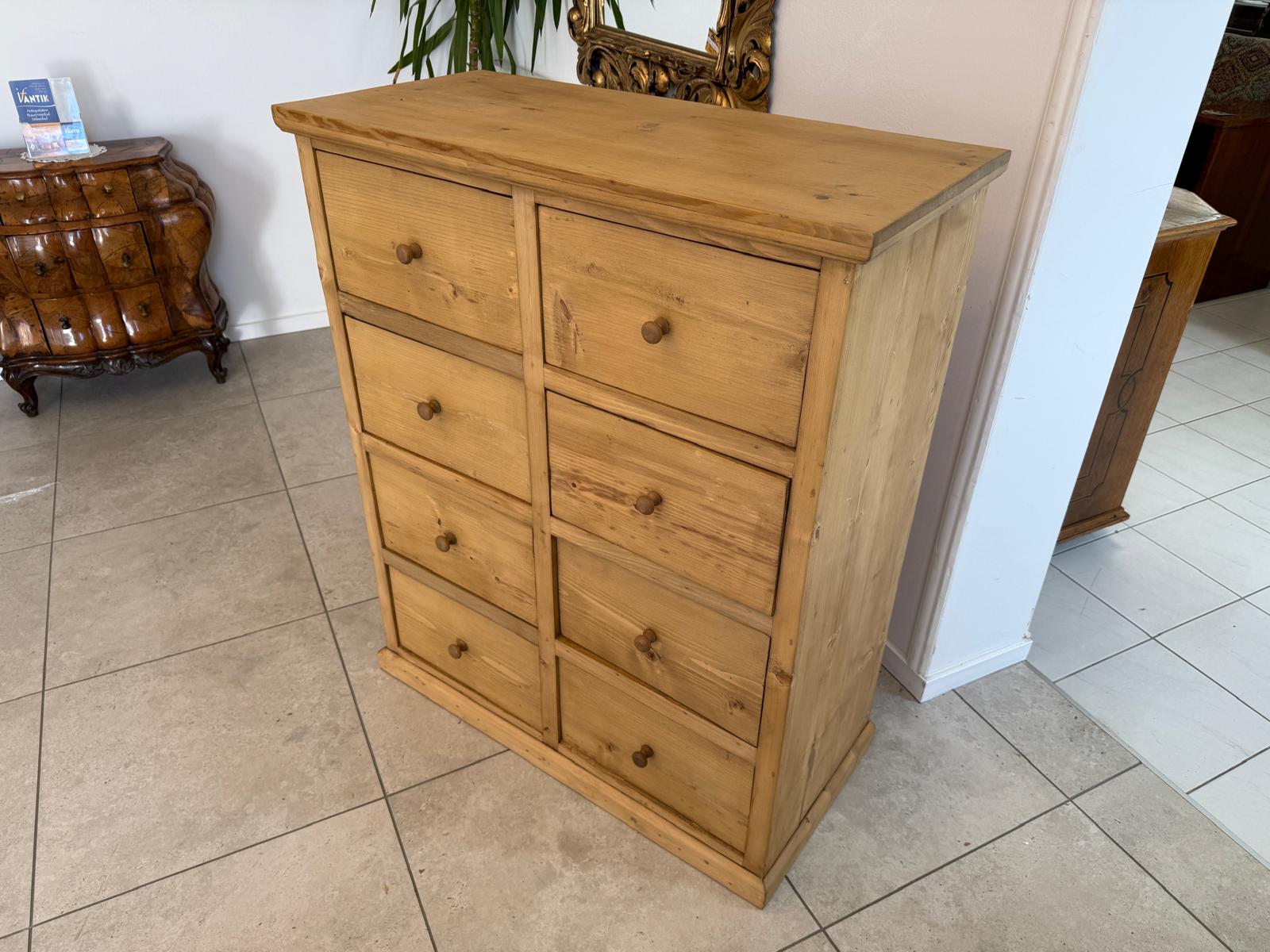 Bäuerliche 8 Ladenkommode Apothekerschrank Altholzkommode Weichholz D1182