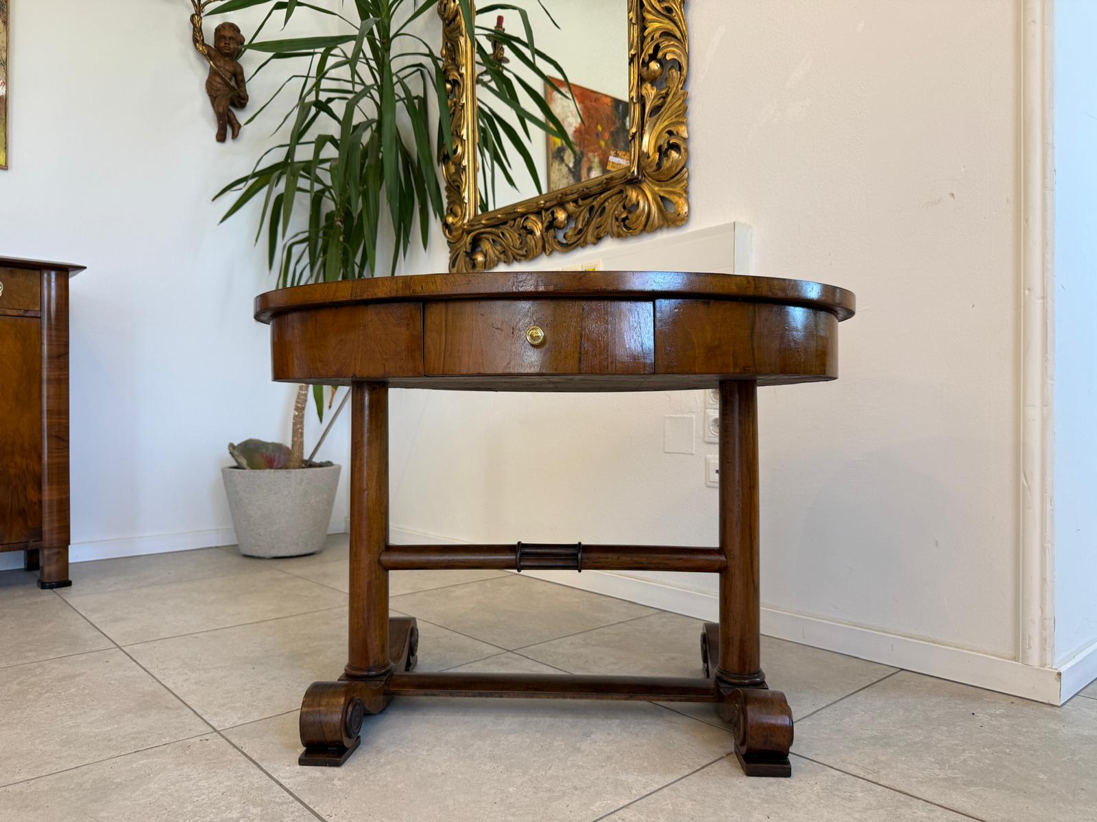 Spätbiedermeier Tischerl Biedermeier-Tisch Nussholz Schreibtisch D2333