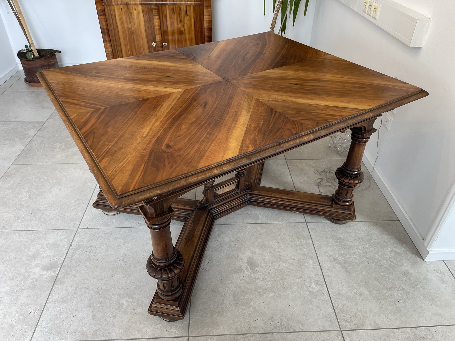 IMG_3351 Gründerzeit Esstisch Beistelltisch Antik Massiv Holz Original B1348