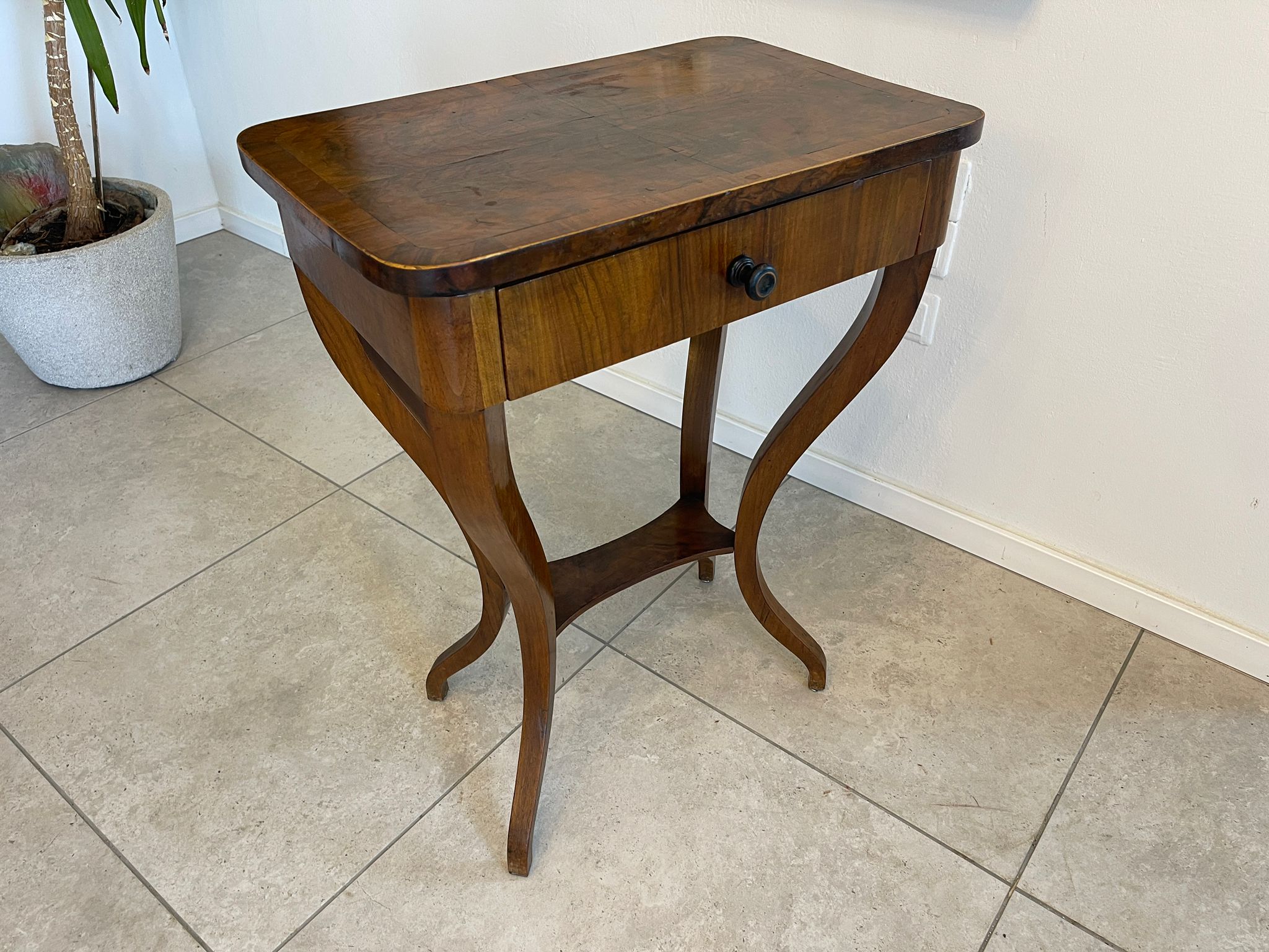 b08b9366-f197-4c27-9daf-34f259e5619d Originales Biedermeier Tischerl Nähtischerl A4892