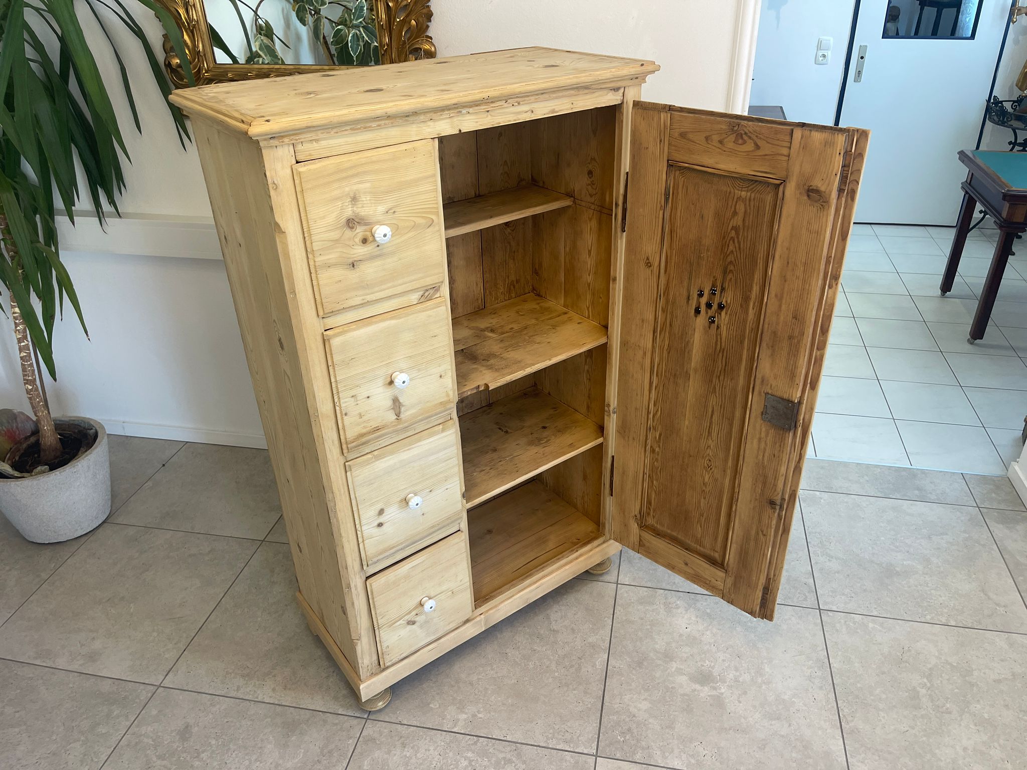 a212d142-0942-41ec-ae05-f2cb78015099 ALTER uriger Brotschrank Almerschrank Speiskasten A4964