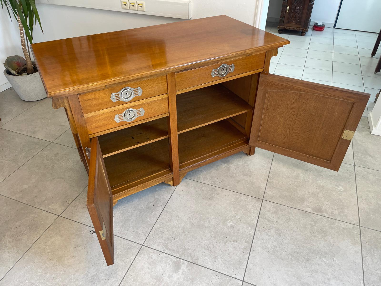 1b368dd2-2a26-41d7-8f73-3e2cf134a495 Restaurierte Jugendstil Anrichte Sideboard Antik Vintage Traum A4986