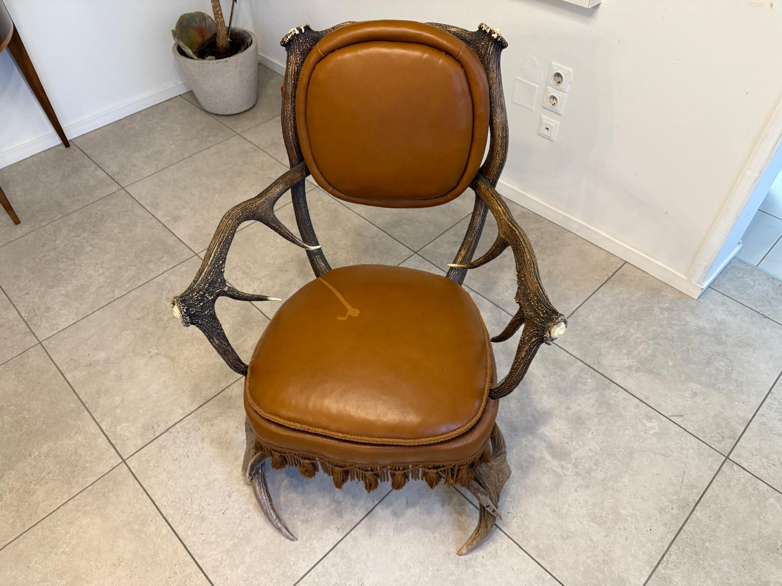 Antiker Jagdsessel geweihstuhl Sessel Traumstuhl G2322