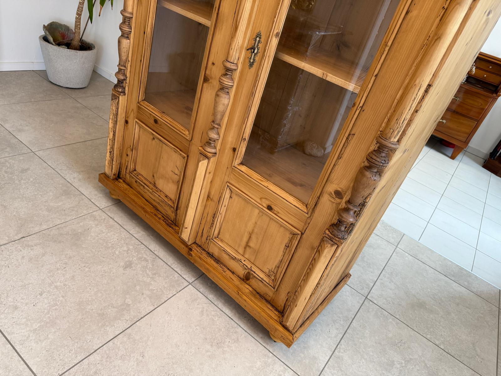 Restaurierte Gründerzeit Bauernvitrine Bauernschrank Originale G2032