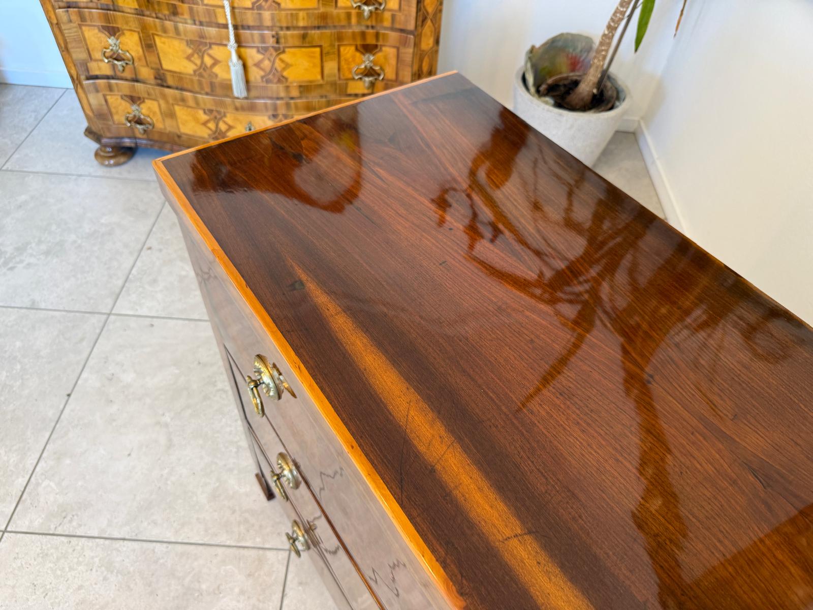 Biedermeier Kommode 3 Ladenkommode Nussholz Antiquität Restauriert D2688