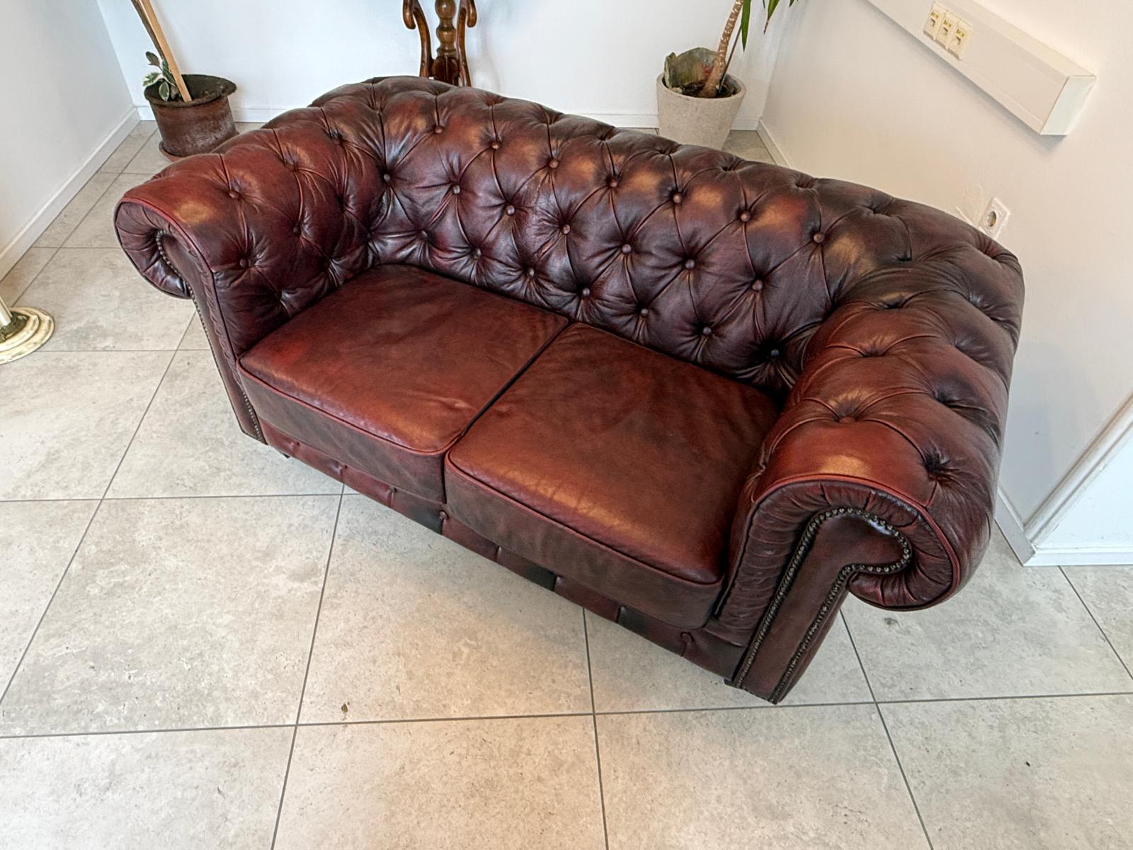 Chesterfield 2er Clubsofa Diwan Couch Oxblood Kultmöbel G1725