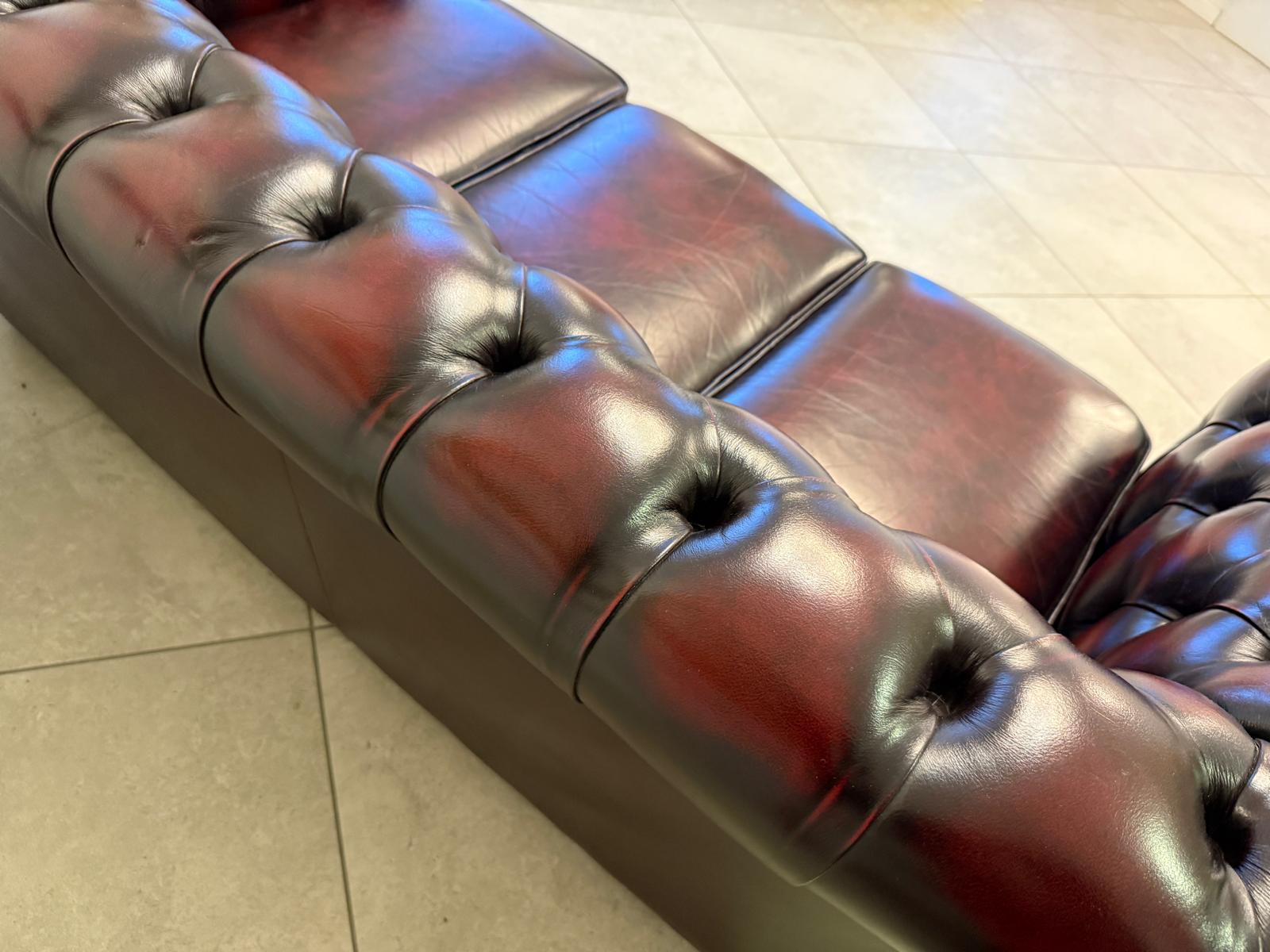 3er Ensemble Chesterfield Sofa Clubfauteuils Cultmöbel Antik D1027