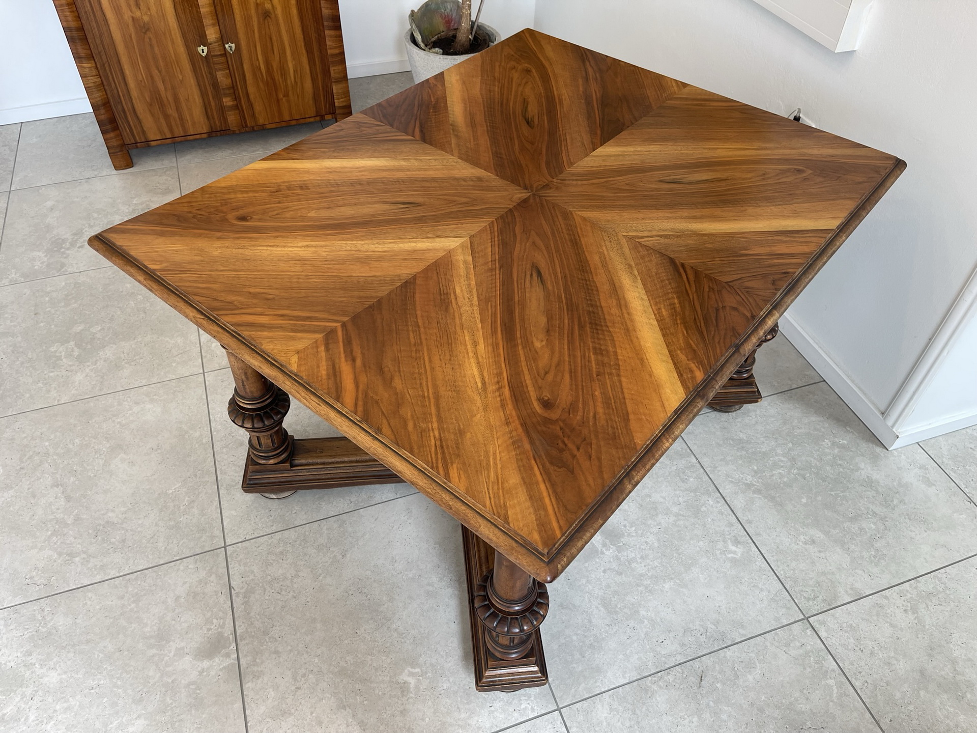 IMG_3355 Gründerzeit Esstisch Beistelltisch Antik Massiv Holz Original B1348