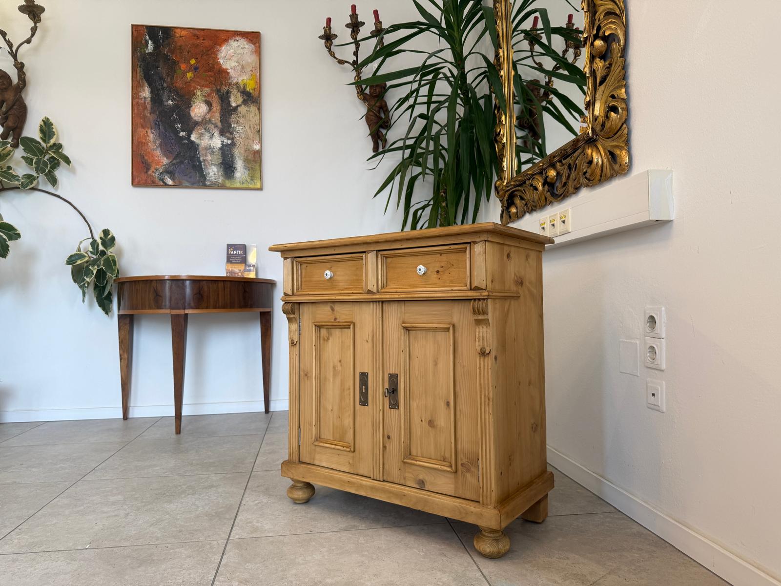 Bäuerliche Ladenkommode Apothekenschrank Anrichte D1015