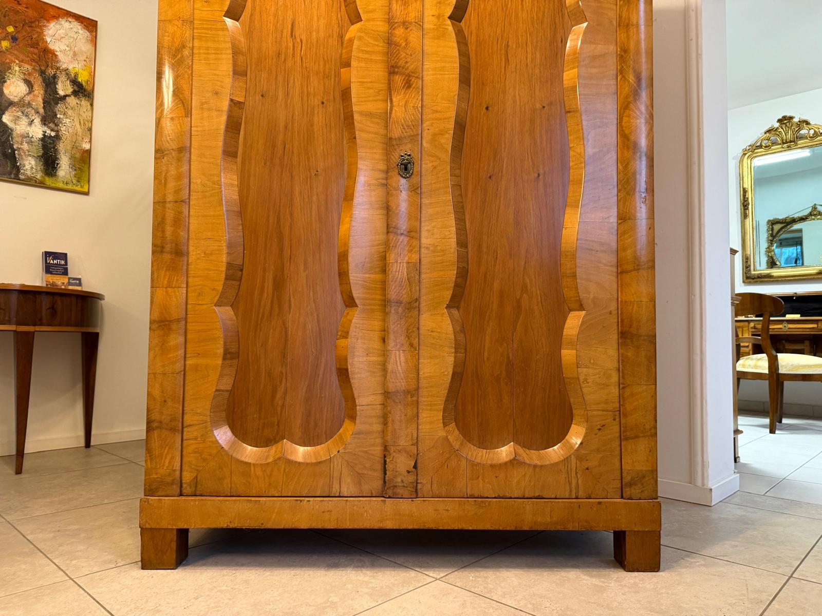 Original Biedermeier Schrank Kleiderkasten Keilschrank G2329