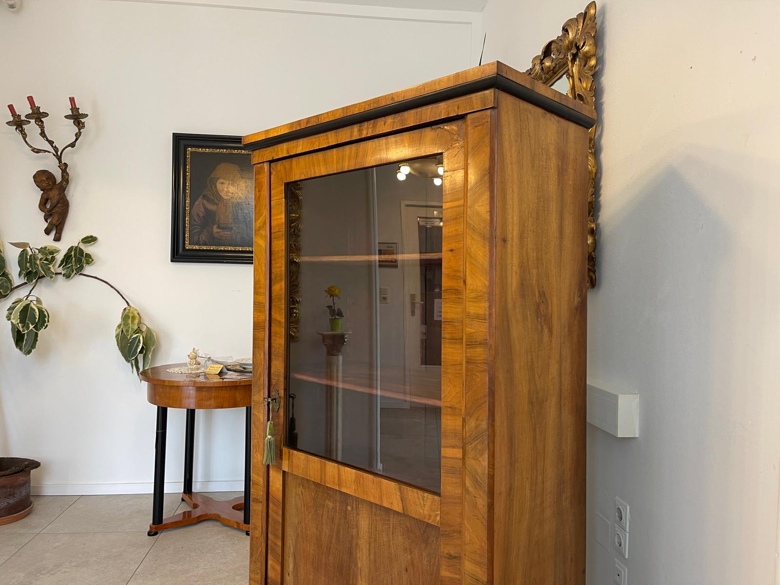 SALE Biedermeier Vitrine Bücherschrank Sammlervitrine, Nussholz G1342