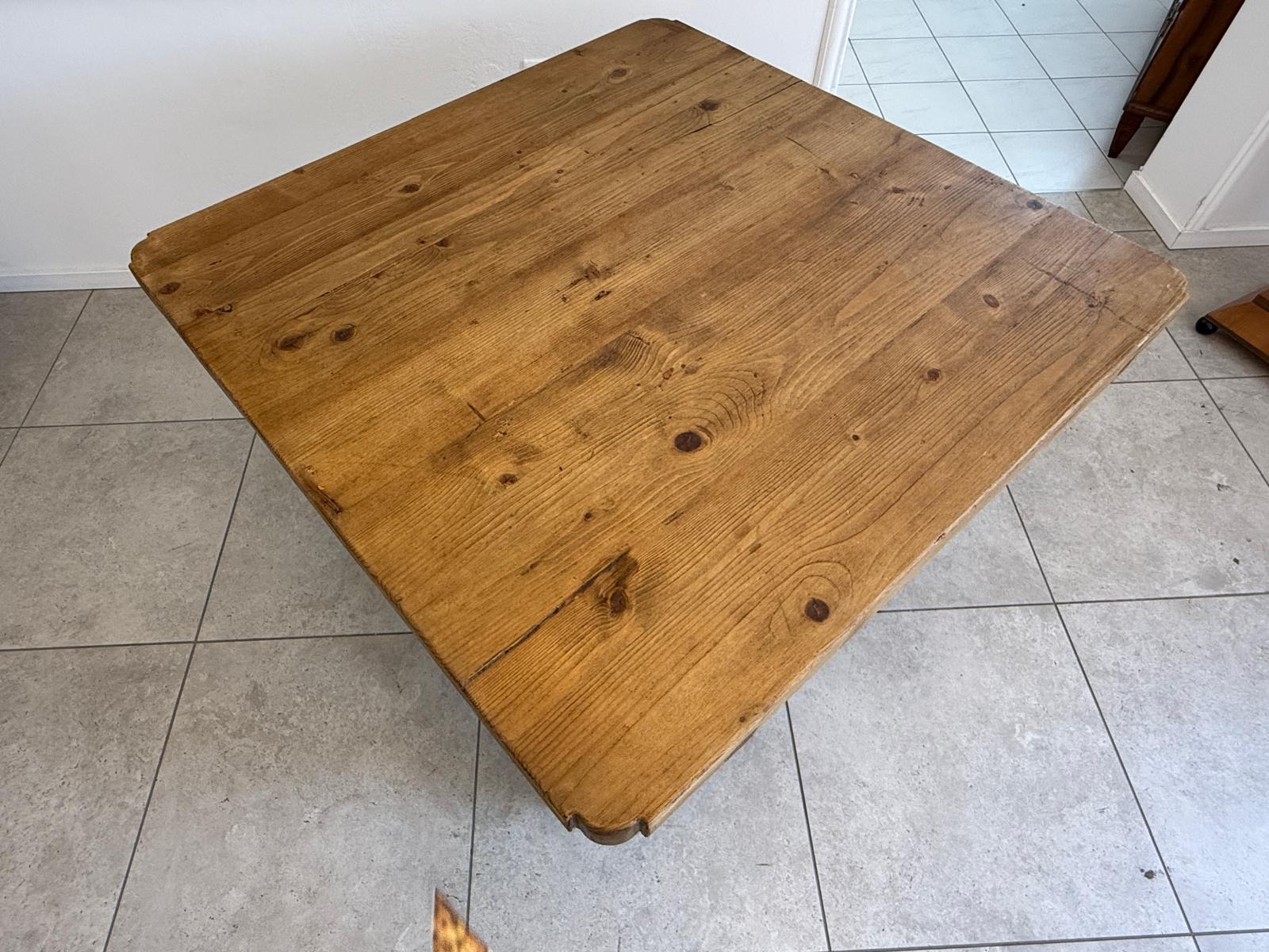 Uriger Jogltisch Bauerntisch Naturholz Hüttentisch Naturholztisch - G1752