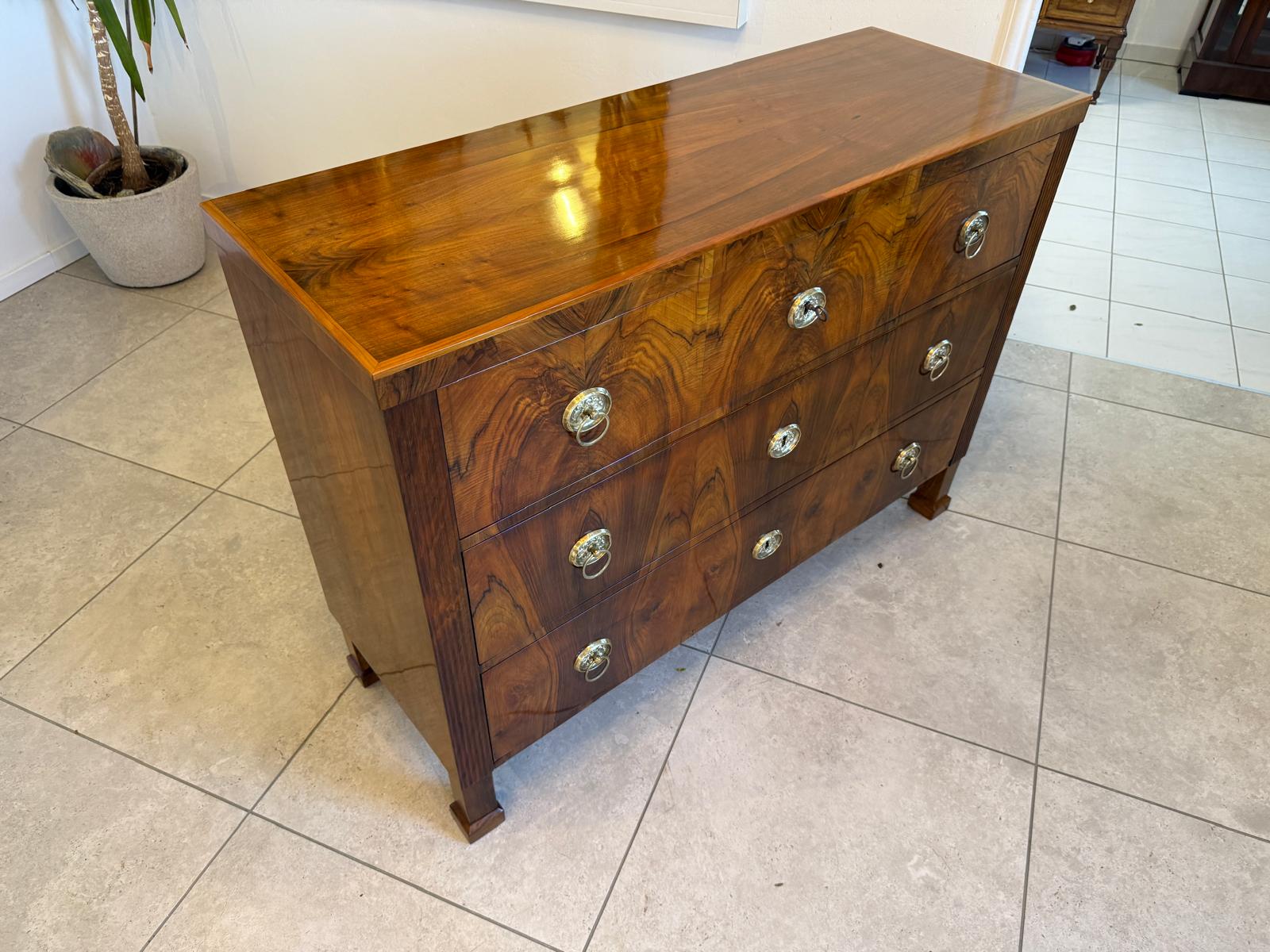 Sale Restaurierte Biedermeier Kommode Nussholz Antiquität 1840 G2161