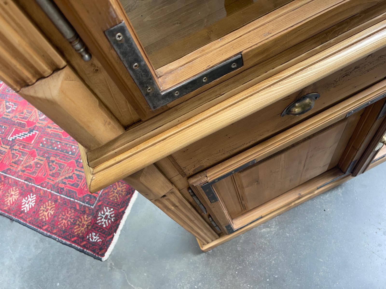 Antiker Bäuerlicher Bücherschrank Große französische Bibliotheksvitrine Glasschrank G1367