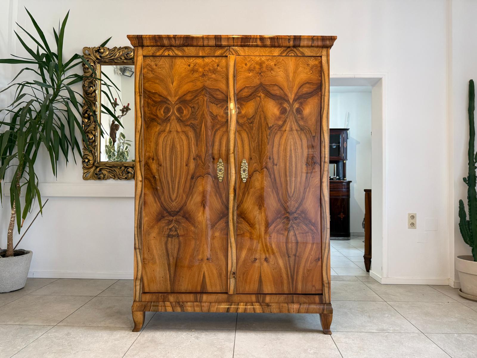 Sale Restaurierter Hallenschrank Biedermeier Schrank Kasten Antiquität D1178