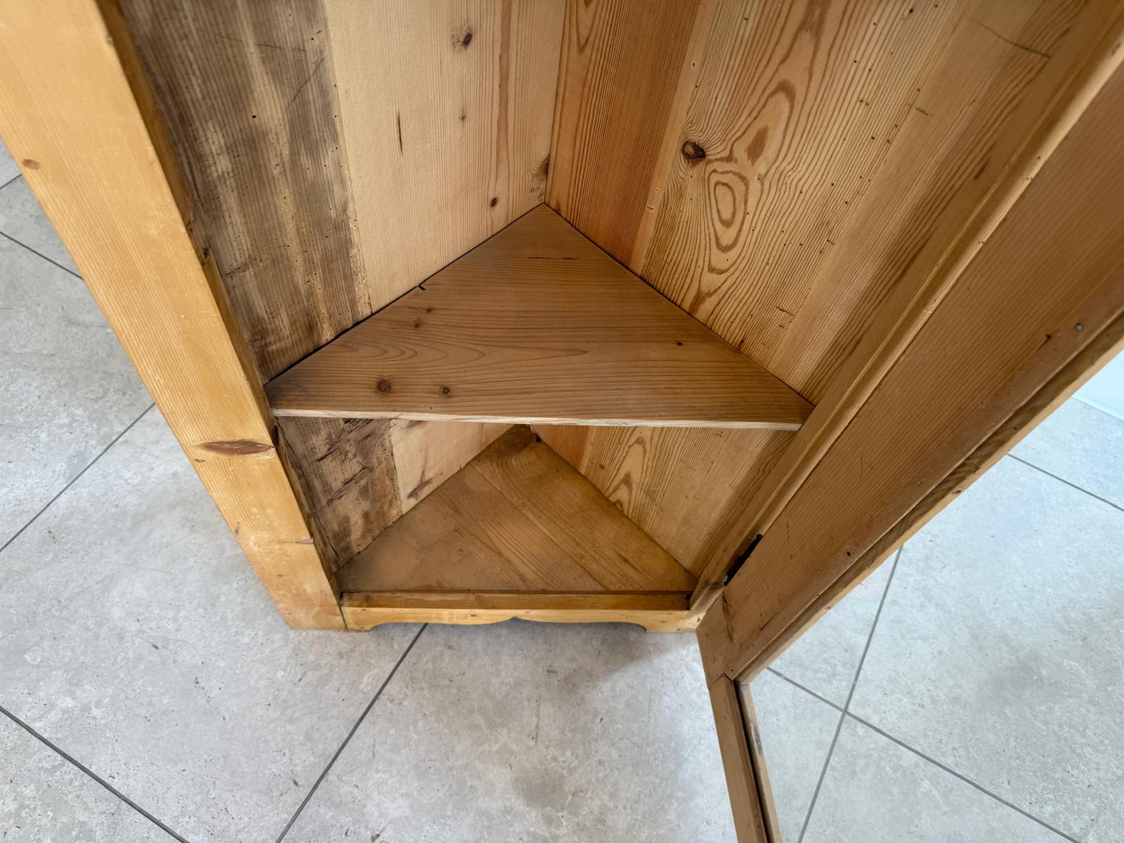 Bäuerlicher Eckschrank Eckvitrine Naturholz G2064