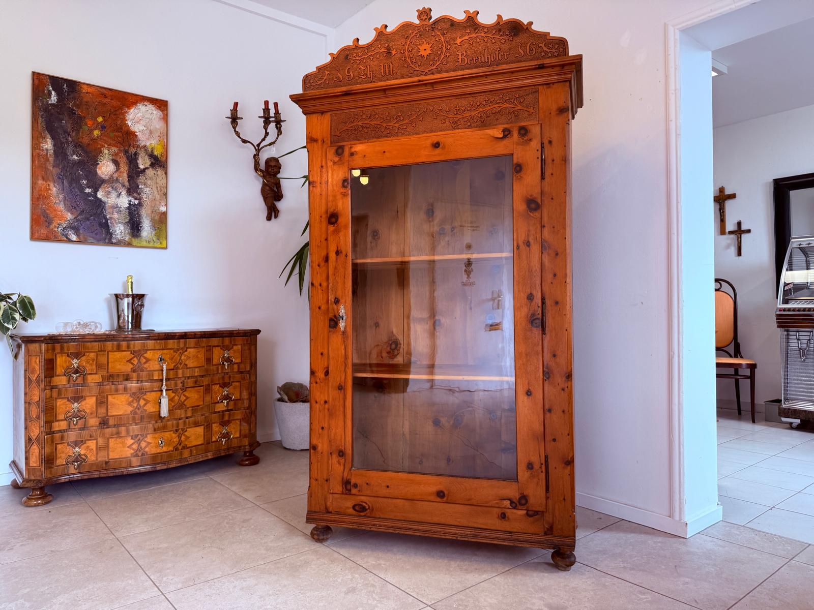 Antiker Zirbenholz Kasten Vitrinenschrank Bücherschrank Antik Feuerschrank D2634