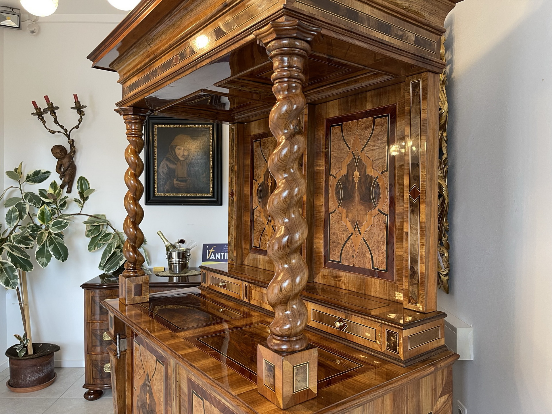 bauernschrank-bauernmoebel_141 Barock Sekretär Tabernakel Antiquität Stollenschrank mit Vollsäulen B1636