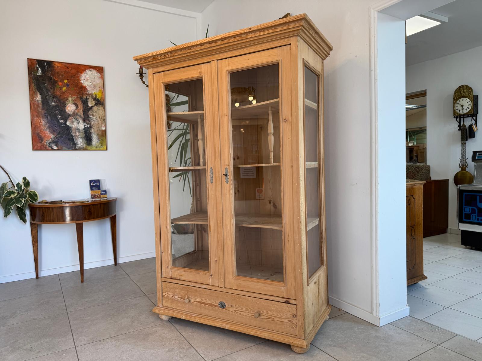 Bäuerliche Jugendstil Vitrine Bauernvitrine Bauernschrank Naturholz Bücherschrank G1049-1