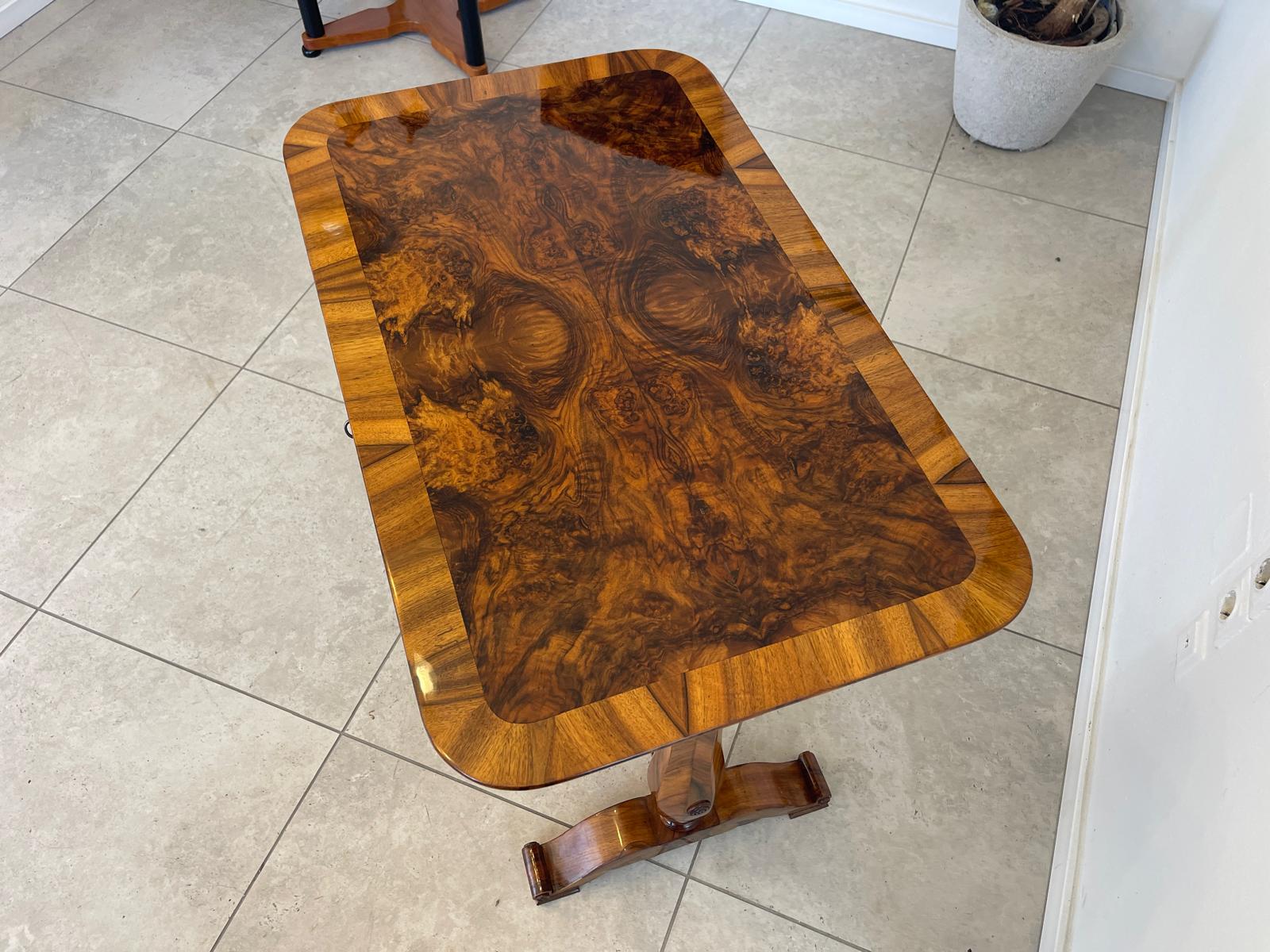 SALE Restaurierter Biedermeier Tisch Beistelltisch Dannhauser Tisch G1370