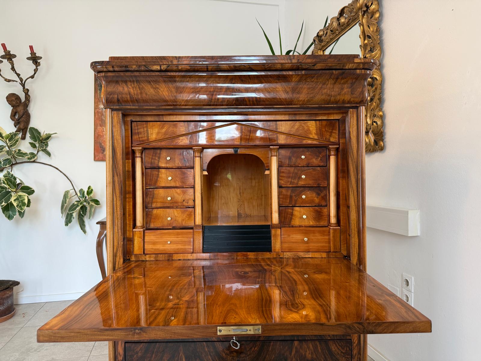 Sale Restaurierter Spätbiedermeier Standsekretär Schellack G1816