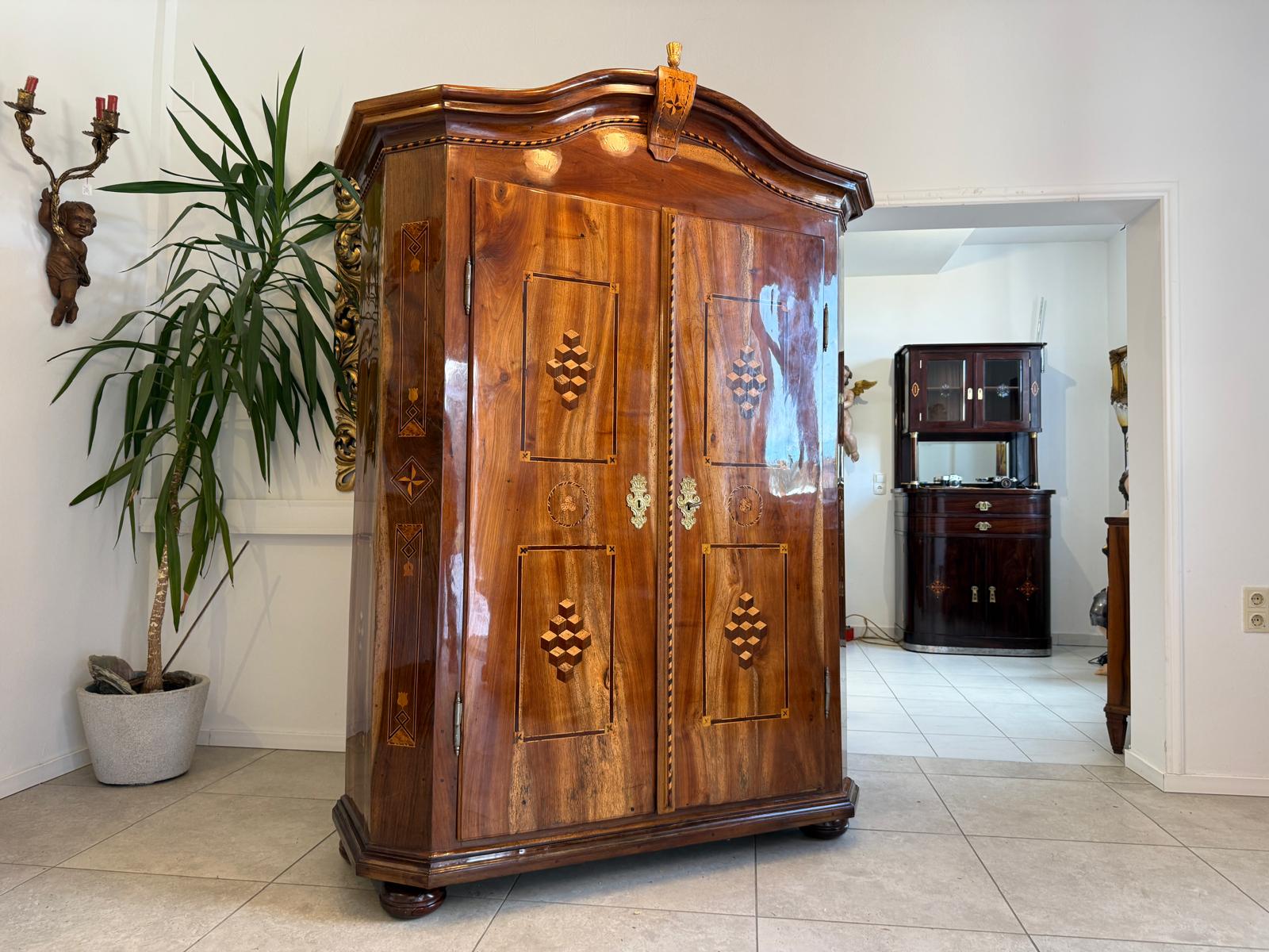 Barocker Hallenschrank Barockschrank Maria Theresienschrank D1179